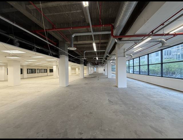 1,422.63M² RETAIL TO LET IN CAPE TOWN CITY CENTRE